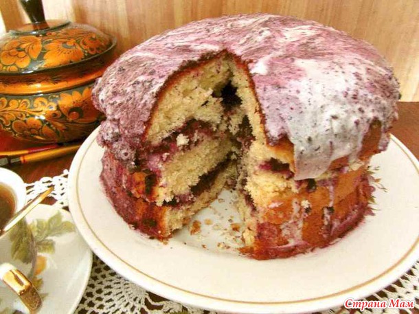 Сибирский пирог с черёмухой и сметаной