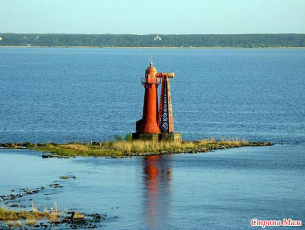 Нижний Николаевский створный маяк в Кронштадте