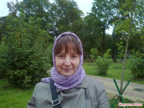 Палантин в роли косынки