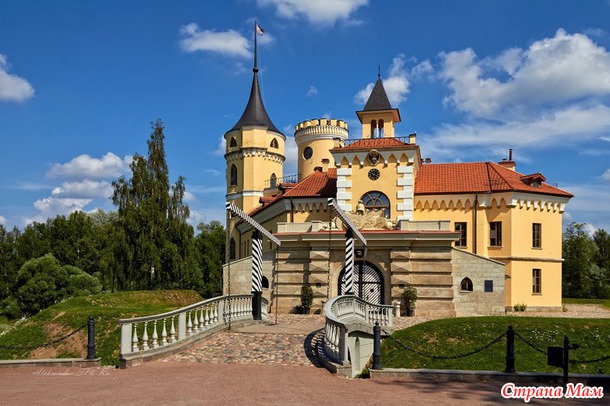 Готика в Павловске