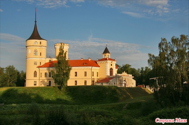 7 сказочных башен Петербурга и окрестностей