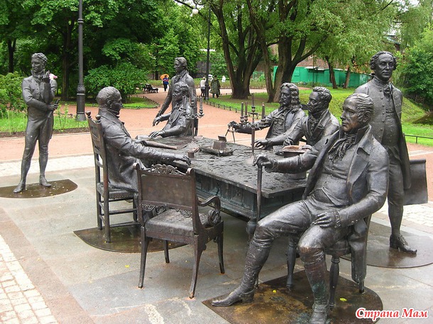 9 «профессиональных» памятников в Санкт-Петербурге