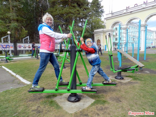 А в нашем парке, в нашем парке;) или прогулка в солнечных бликах:)