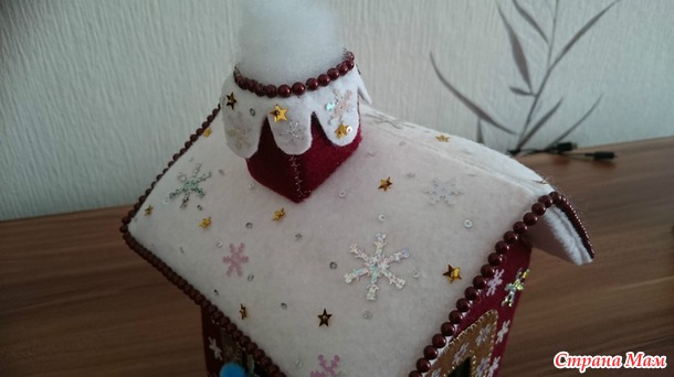 . Домик из фетра