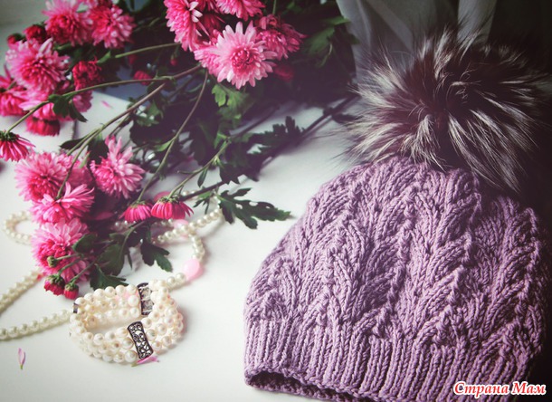 . Шапочка Moon от Kim Hargreavs