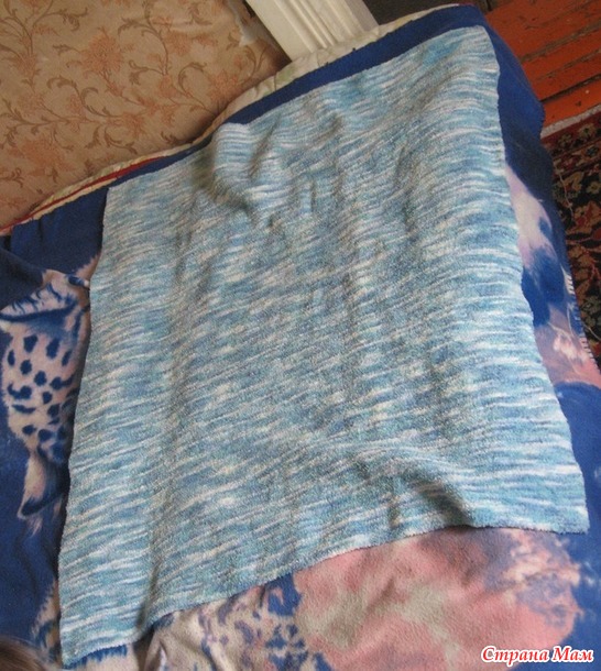 Продам детские пледы (помоны и софти) и платье, Россия