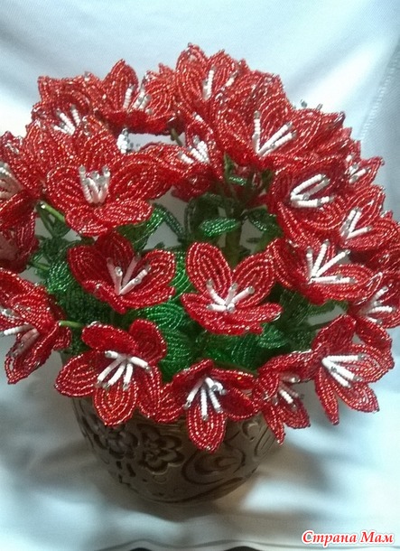 Азалия из бисера