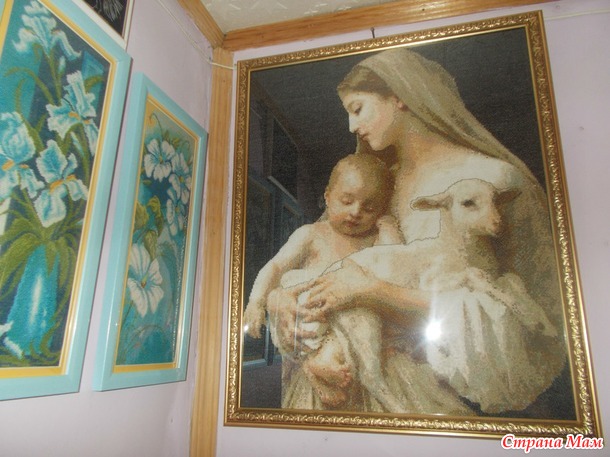 Мадонна с младенцем и ягненком в багете)