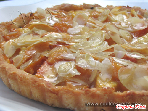 ���������-���������� ���� (Almond Peach Tart)