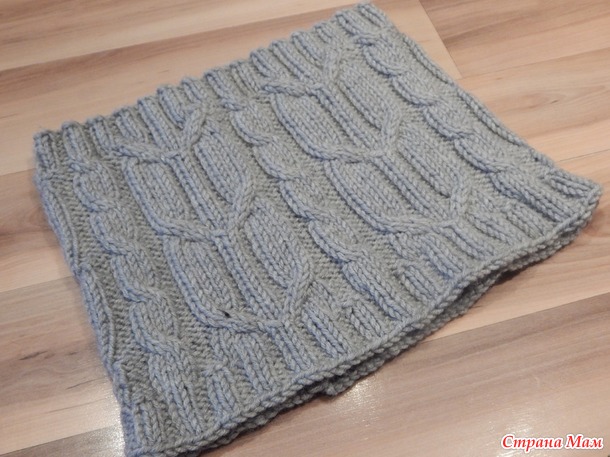  "Silver Spikelets Cowl"