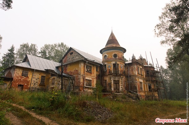 «В заросшем парке стоит старинный дом»: Заключье — замок художника между Петербургом и Москвой