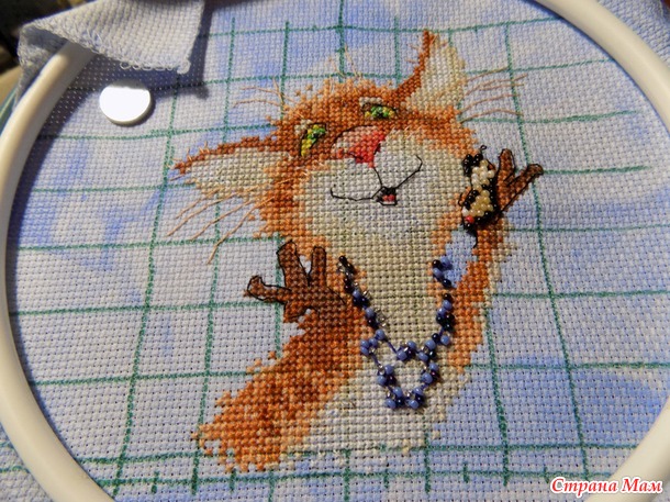 *кошка с телефоном. фирма алиса. готова!)