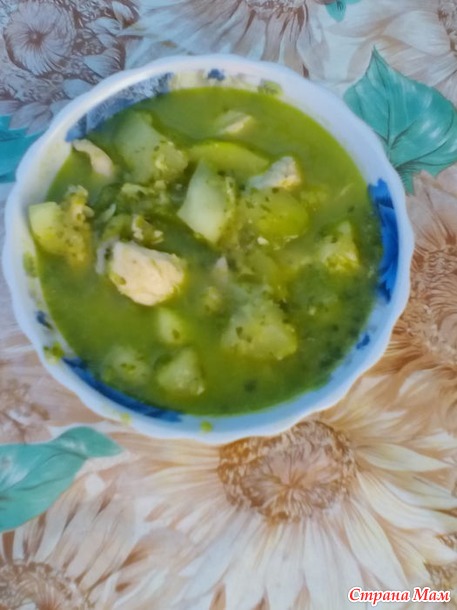 Кабачки с курицей тушеные в молоке а-ля грин-карри.