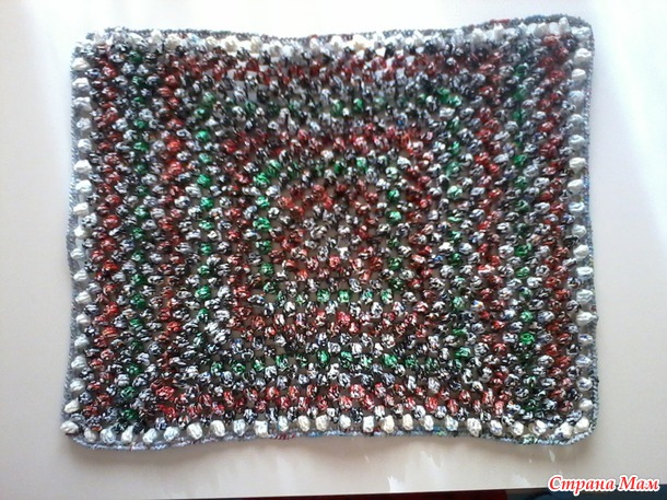 Коврик из молочных пакетов
