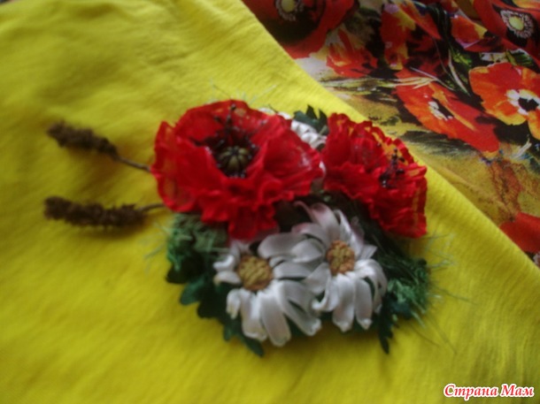 Бутоньерка Маки