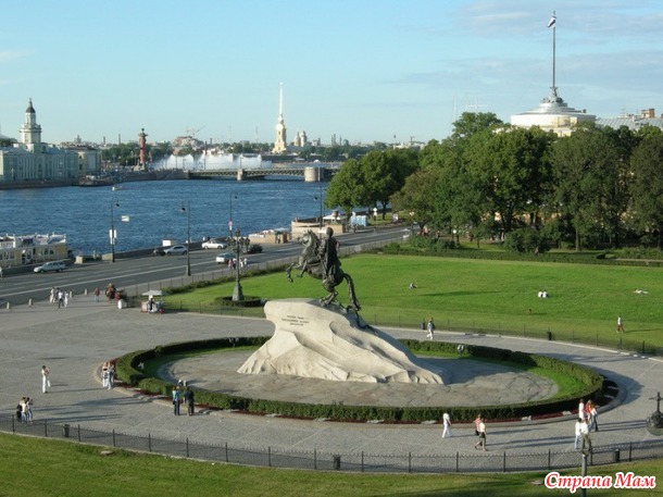 Самые известные площади Северной столицы
