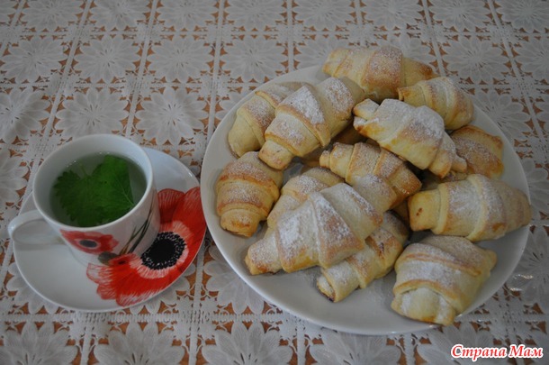 Очень вкусная выпечка для всей семьи. Печем сигаретки или дамские пальчики как у Нателлы Борисовны. много фото.