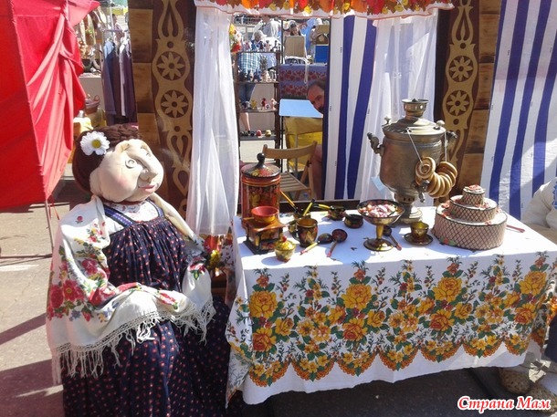 Фото с ярмарки в Семенове. "Золотая хохлома"