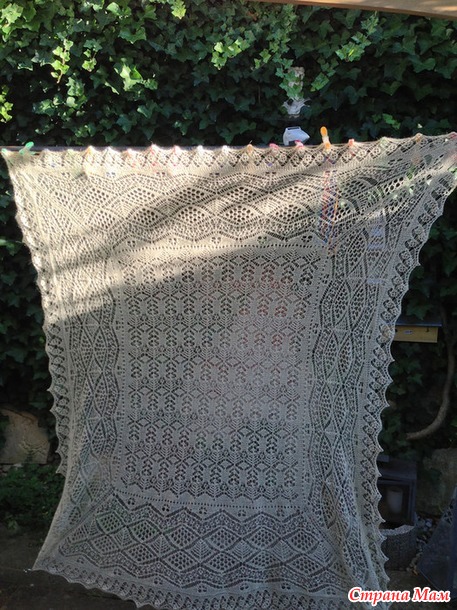    , Cameo Shawl by Sharon Miller