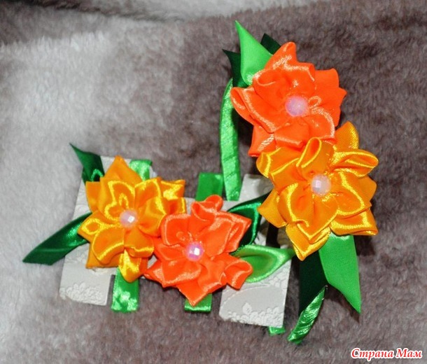 Коробочка для мелочей из лент и те мелочи, которые я умею делать