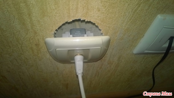 Как закрепить розетку?