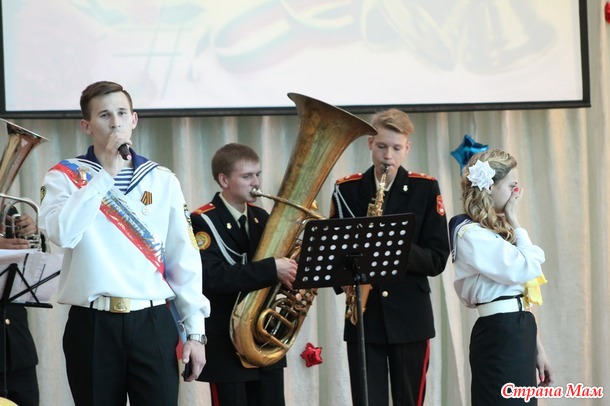 Вот и все... вот и кончилась школа...