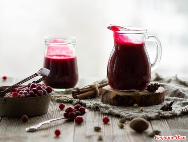 Для любителей соусов, пряный клюквенный соус.