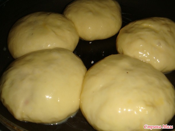 Пирожки с вишней