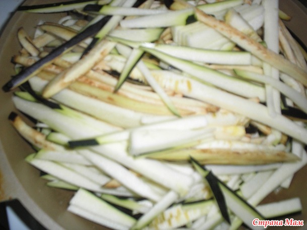 Кабачки и баклажаны с грибами и куриными сердечками
