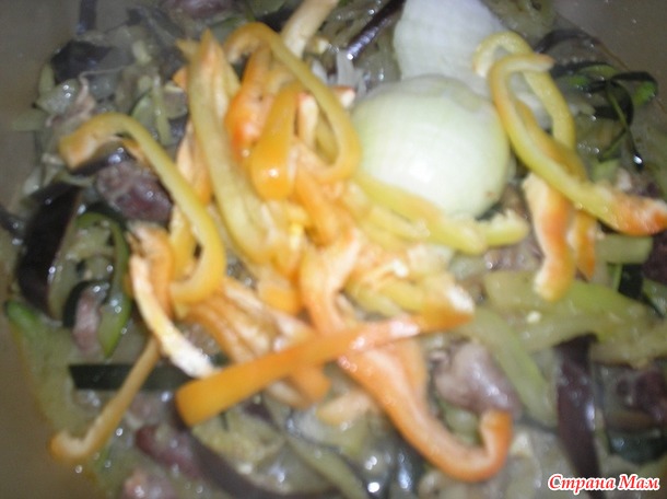 Кабачки и баклажаны с грибами и куриными сердечками
