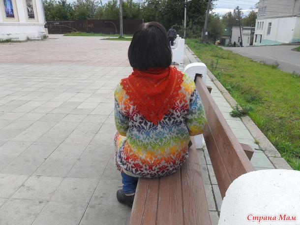 Пальто. Кауни. Разрезной жаккард.