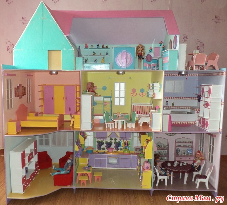 Дом в гостях у куклы с мебелью и человечками abtoys