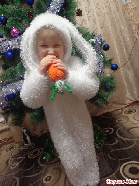 . Новогодний костюм "Зайчик"