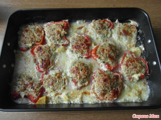 Перец, фаршированный кашей.