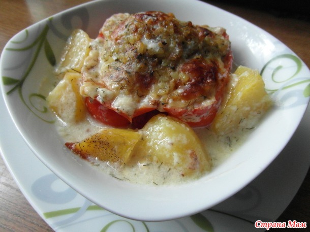 Перец, фаршированный кашей.