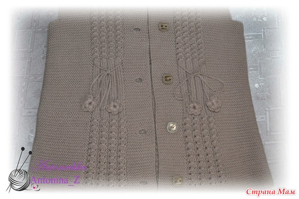Жилет для внучки платочной вязкой. Спицы.