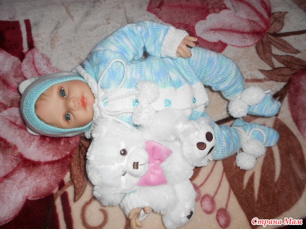 Комбинезон и костюмчик на малышей.