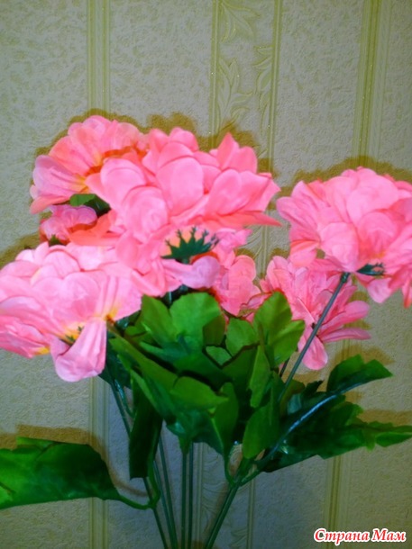 Искусственные цветы. Украина