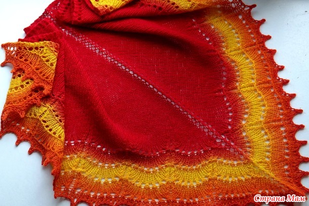 Шаль Holden Shawlette - огненная