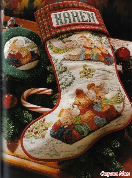 A Cross-Stitch Christmas. The Season for Stitching ()