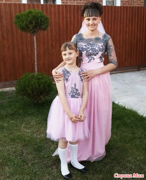 Платье для мамы на выпускной дочери в детском саду