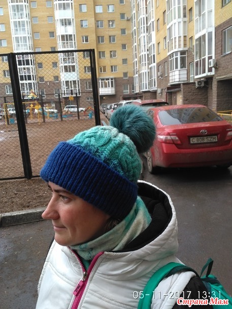 Шапочка со сложной косой градиентом