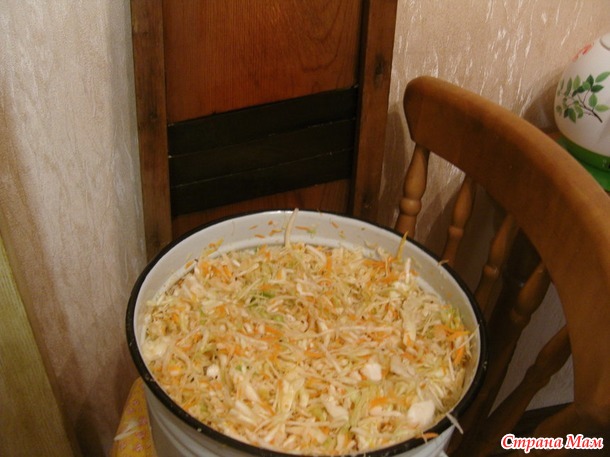 Ура, капустку засолили!