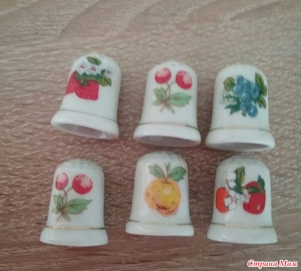 Наперстки природа, растения.