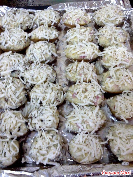 Запечёный "сырный" картофель, фаршированный грибами или ветчиной
