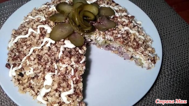Мясной салат