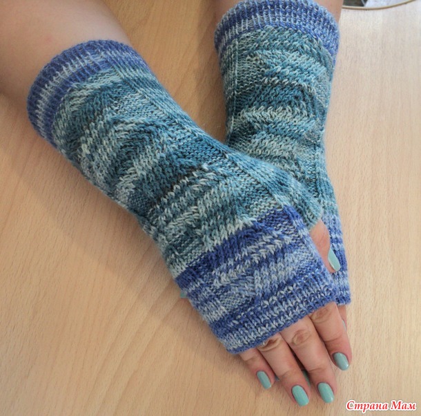  Ordered Chaos Mitts