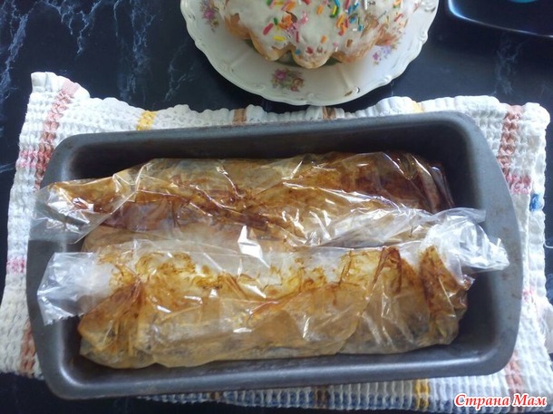 Колбаса из курицы вареная и запеченая.