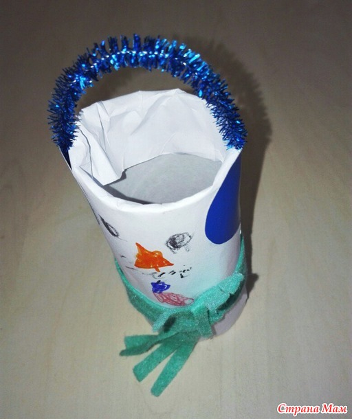 Слегка квадратный снеговик )))
