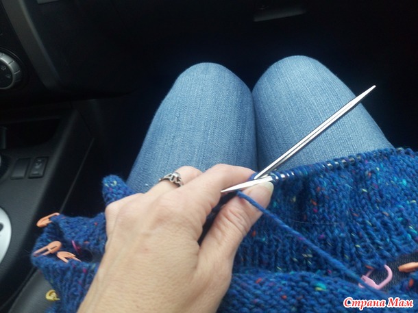 Джемпер из Debbie Bliss Luxury Tweed Aran